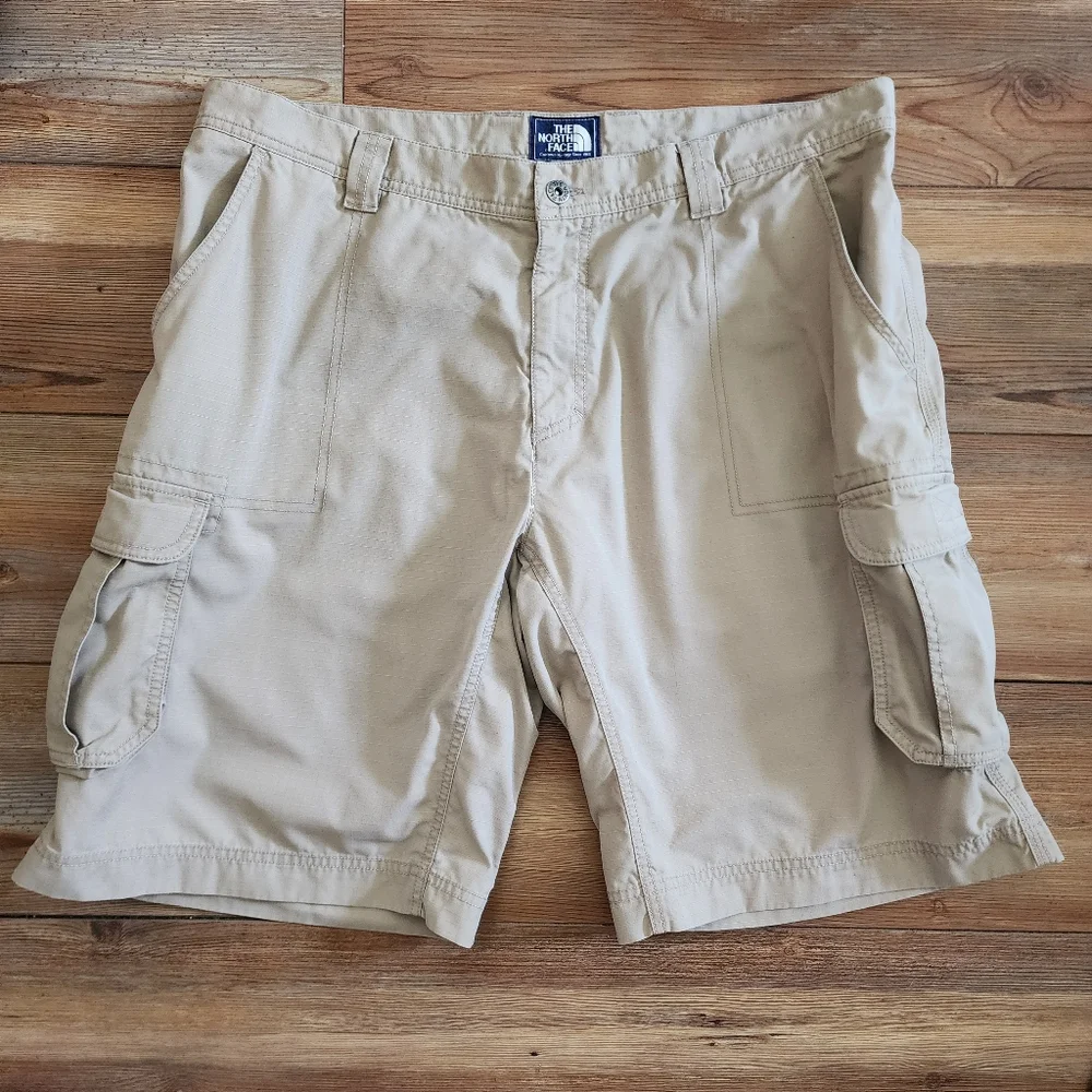 The North Face Ripstop Cargo Shorts Mens 40 Tan 11